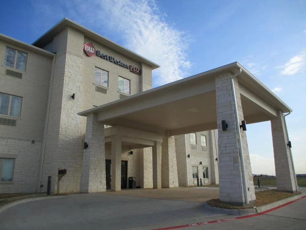 Best Western Plus Wills Point hotel hero