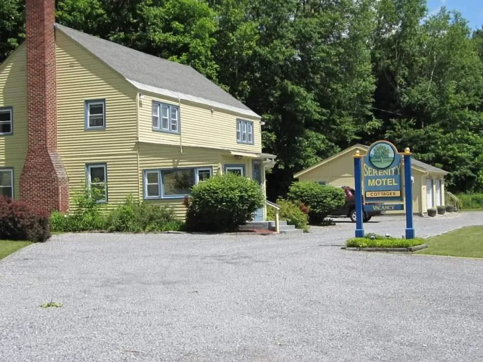 Serenity Motel hotel hero