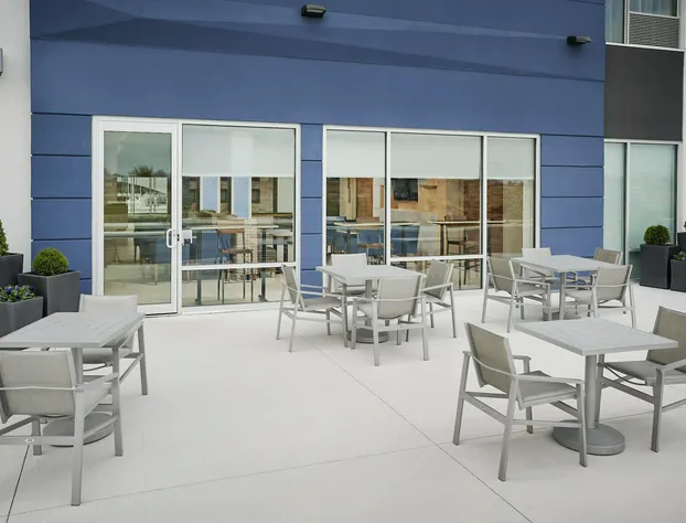 Holiday Inn Express & Suites Windsor East - Lakeshore by IHG hotel detail image 3