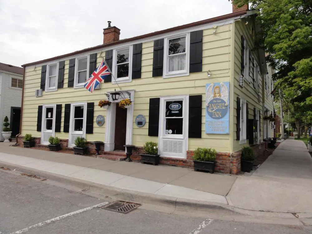 The Olde Angel Inn hotel hero