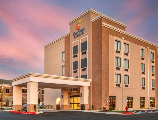 Comfort Inn & Suites Harrisonburg hotel detail image 1