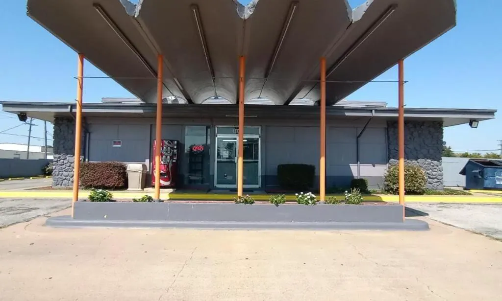 Drummers Inn hotel hero