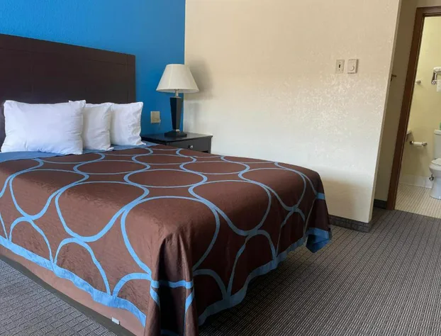 AmeriVu Inn & Suites hotel detail image 2