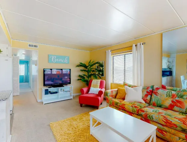 Oceanblock on One Twenty-Four hotel detail image 1