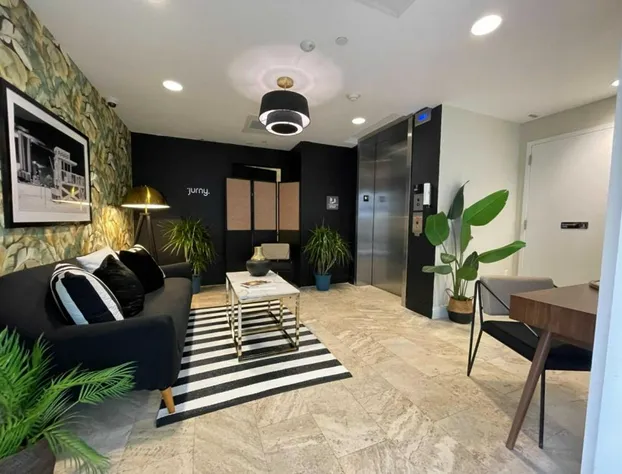 Luxuri Suites hotel detail image 1