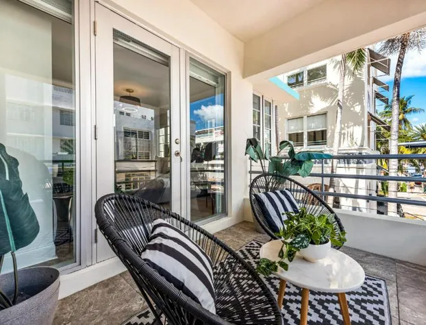 Luxuri Suites hotel detail image 4