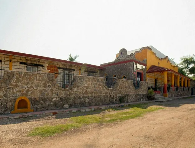 OYO Hotel Villas De San Miguel Media Luna hotel detail image 2