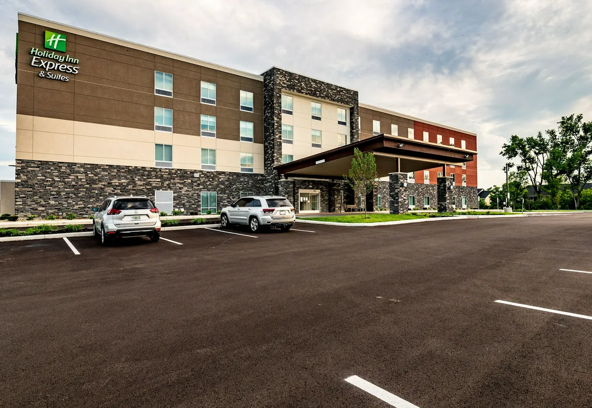 Holiday Inn Express & Suites Dayton East - Beavercreek by IHG hotel hero
