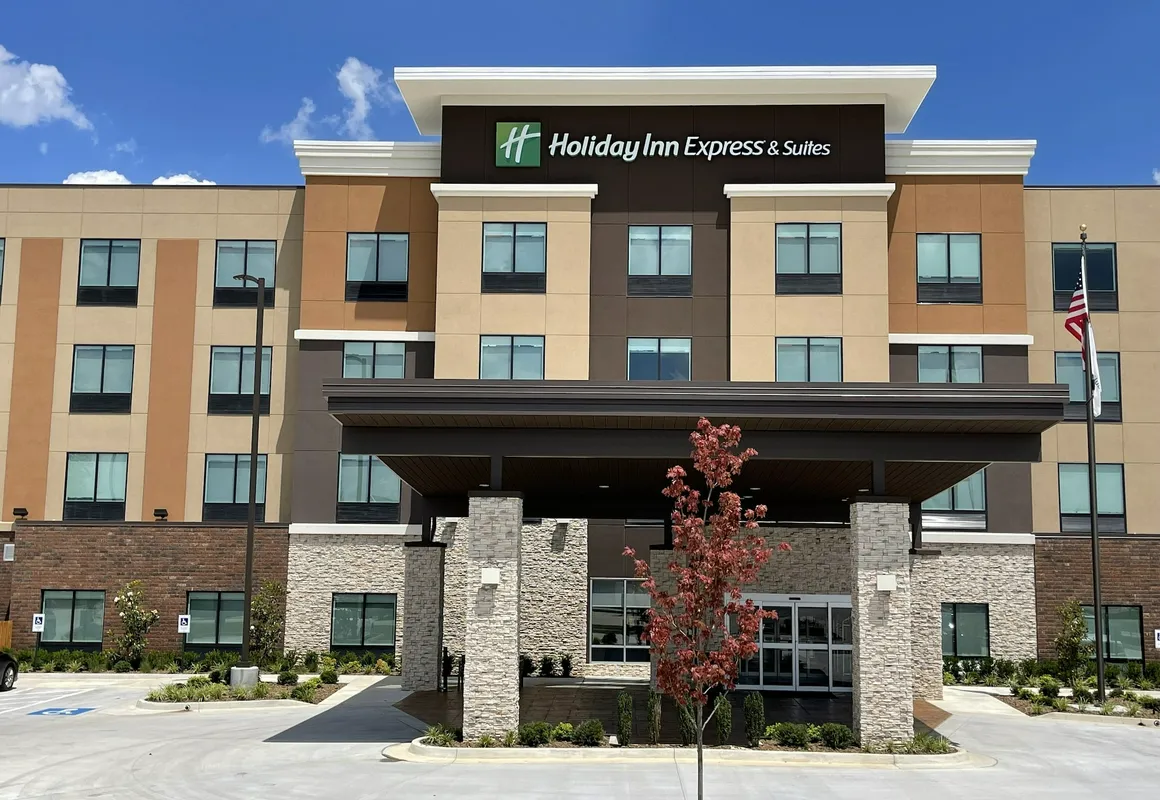 Holiday Inn Express & Suites Ft. Smith Airport by IHG hotel hero