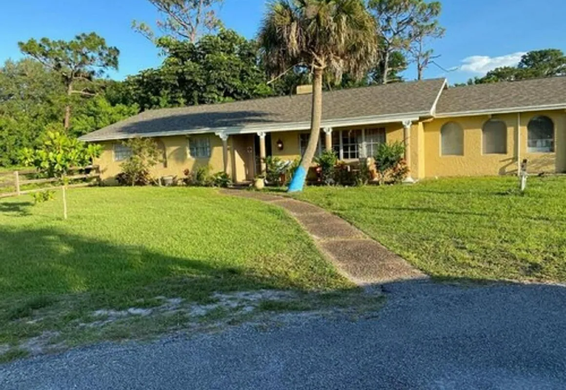 OYO Family Ranch at Melbourne FL hotel hero