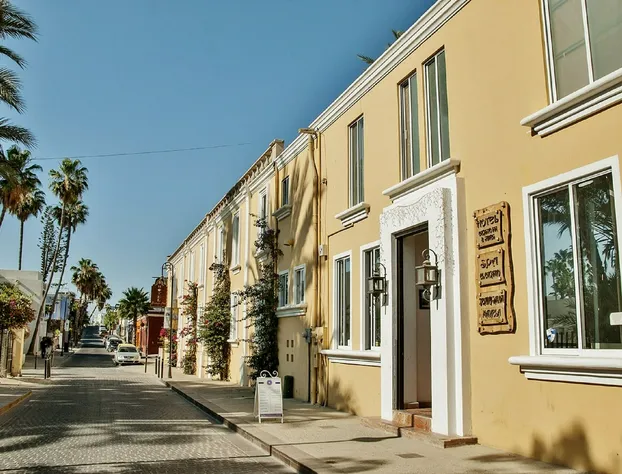 El Encanto Inn hotel detail image 3