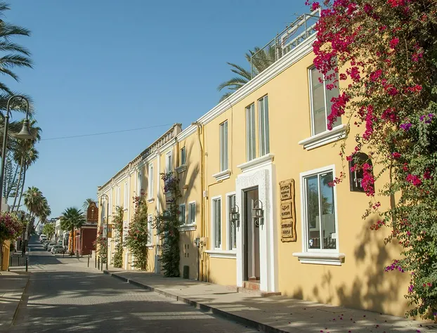 El Encanto Inn hotel detail image 2