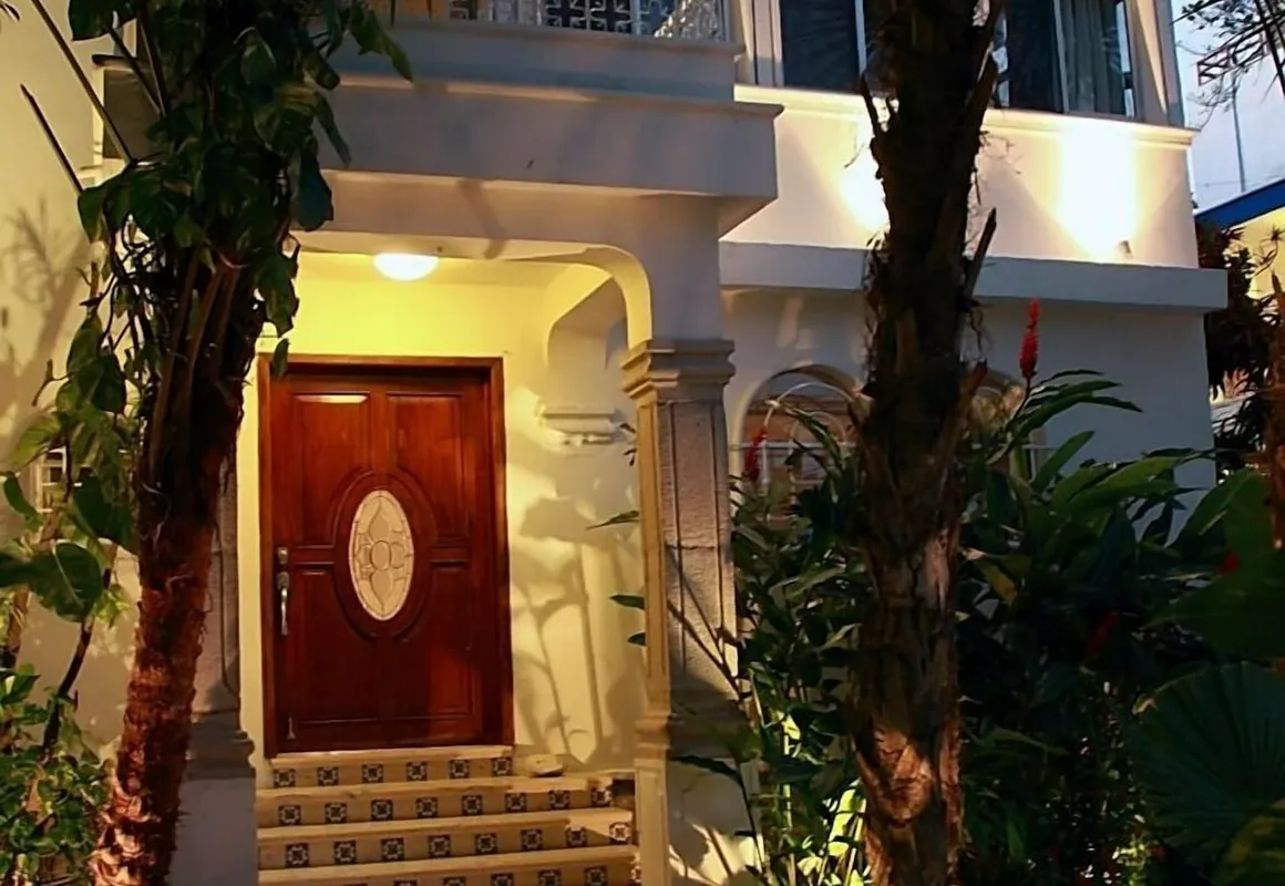 Tropical Casablanca Party Zone hotel hero