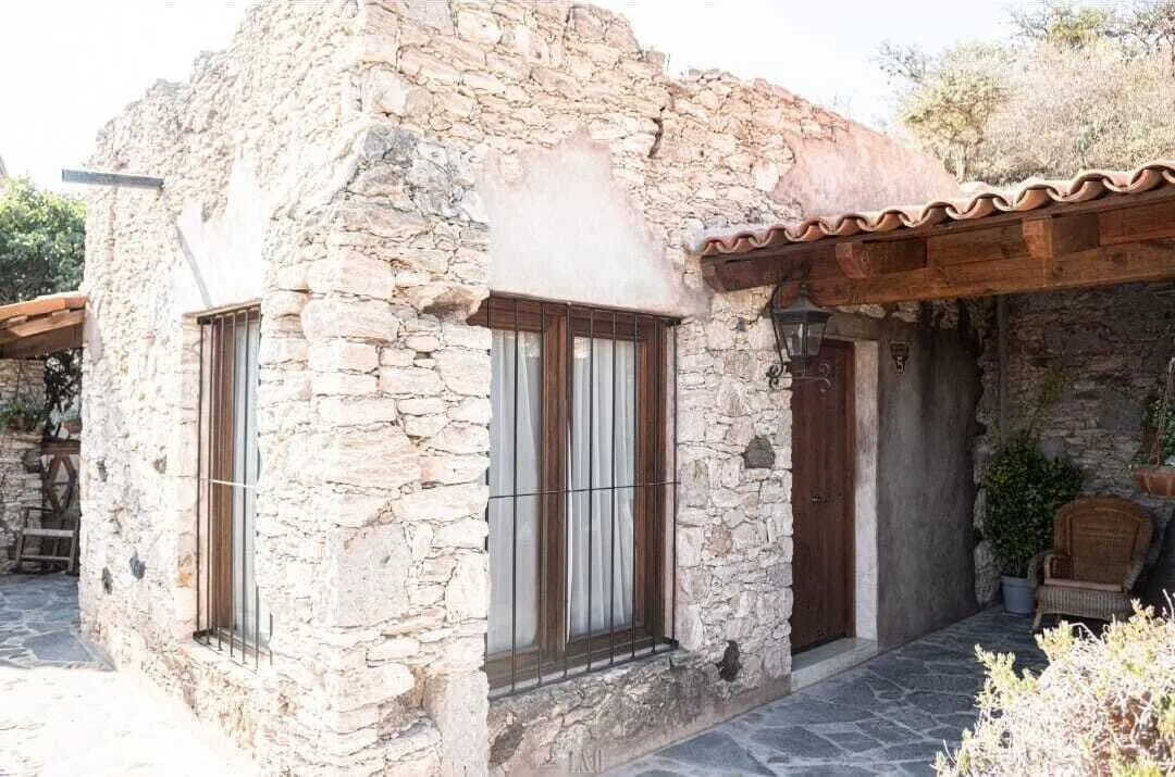 Hotel Centenario Los Arroyitos hotel hero