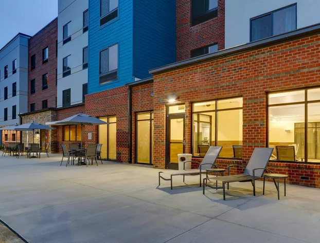 Fairfield Inn & Suites by Marriott Asheville Weaverville hotel detail image 2