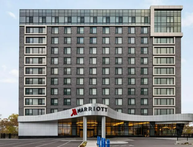 Marriott New York JFK Airport hotel detail image 2