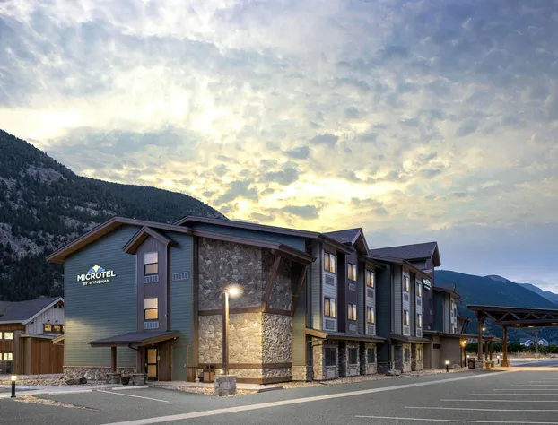 Microtel Inn & Suites by Wyndham Georgetown Lake hotel detail image 1