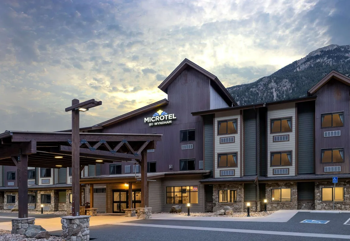 Microtel Inn & Suites by Wyndham Georgetown Lake hotel hero