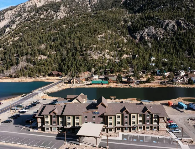 Microtel Inn & Suites by Wyndham Georgetown Lake hotel detail image 4