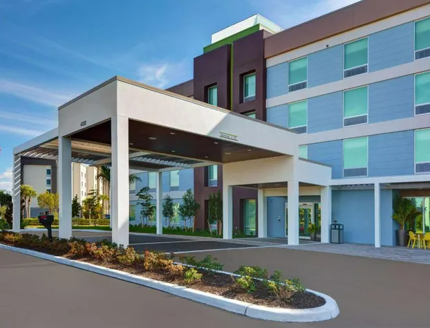 Home2 Suites by Hilton Fort Myers Colonial Blvd hotel detail image 4