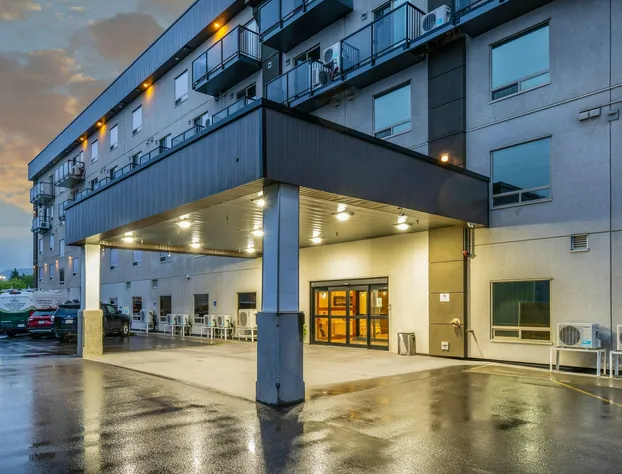 Quality Inn Sunshine Suites hotel detail image 3