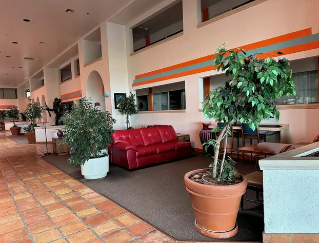 Howard Johnson by Wyndham Gallup hotel detail image 1