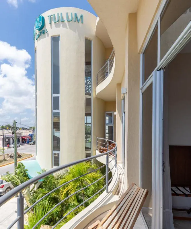 Biwa Tulum hotel hero