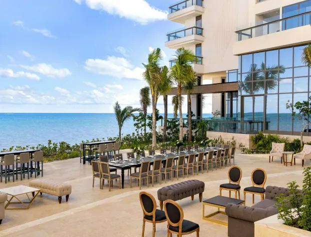 Hilton Cancun, an All-Inclusive Resort hotel detail image 1