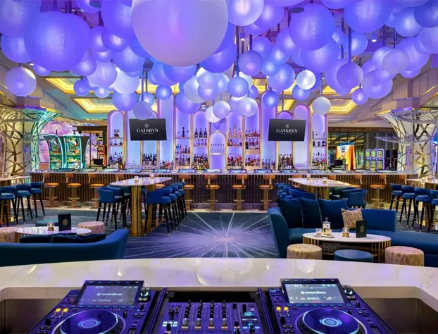 Las Vegas Hilton at Resorts World hotel detail image 2