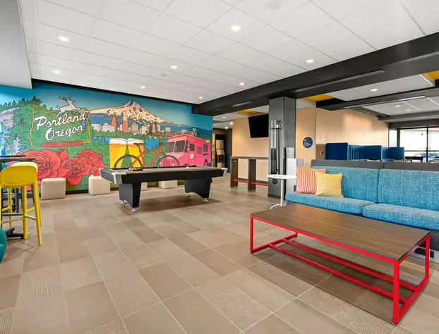 Tru by Hilton Portland Airport hotel detail image 4