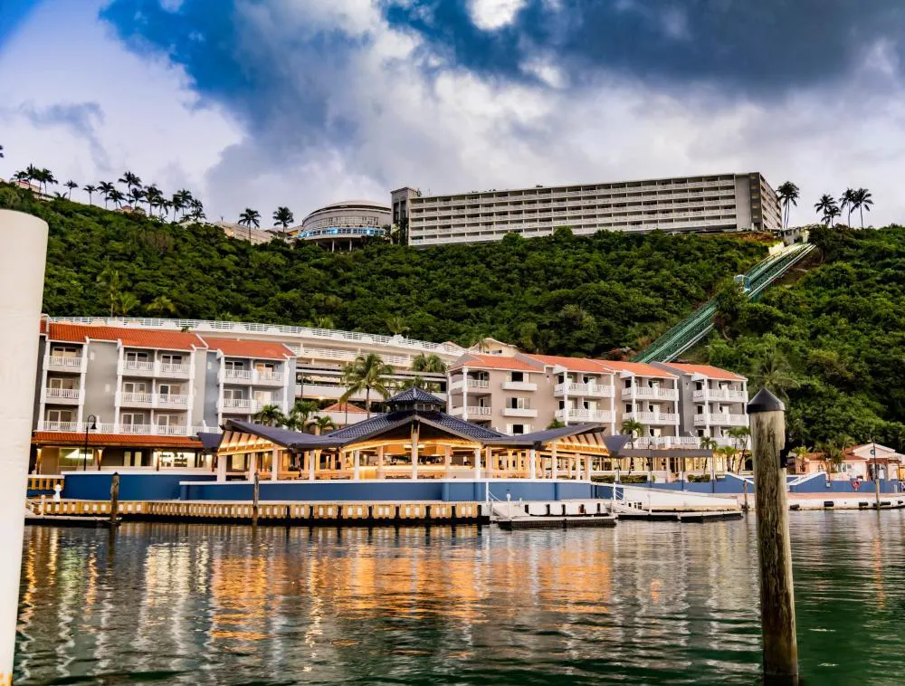 El Conquistador Resort hotel hero