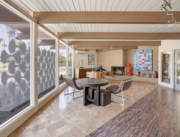 Inndulge -- A Modern Gay Men's Resort hotel detail image 3