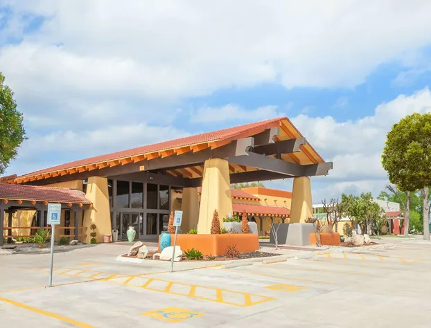 Days Inn by Wyndham Uvalde hotel detail image 1