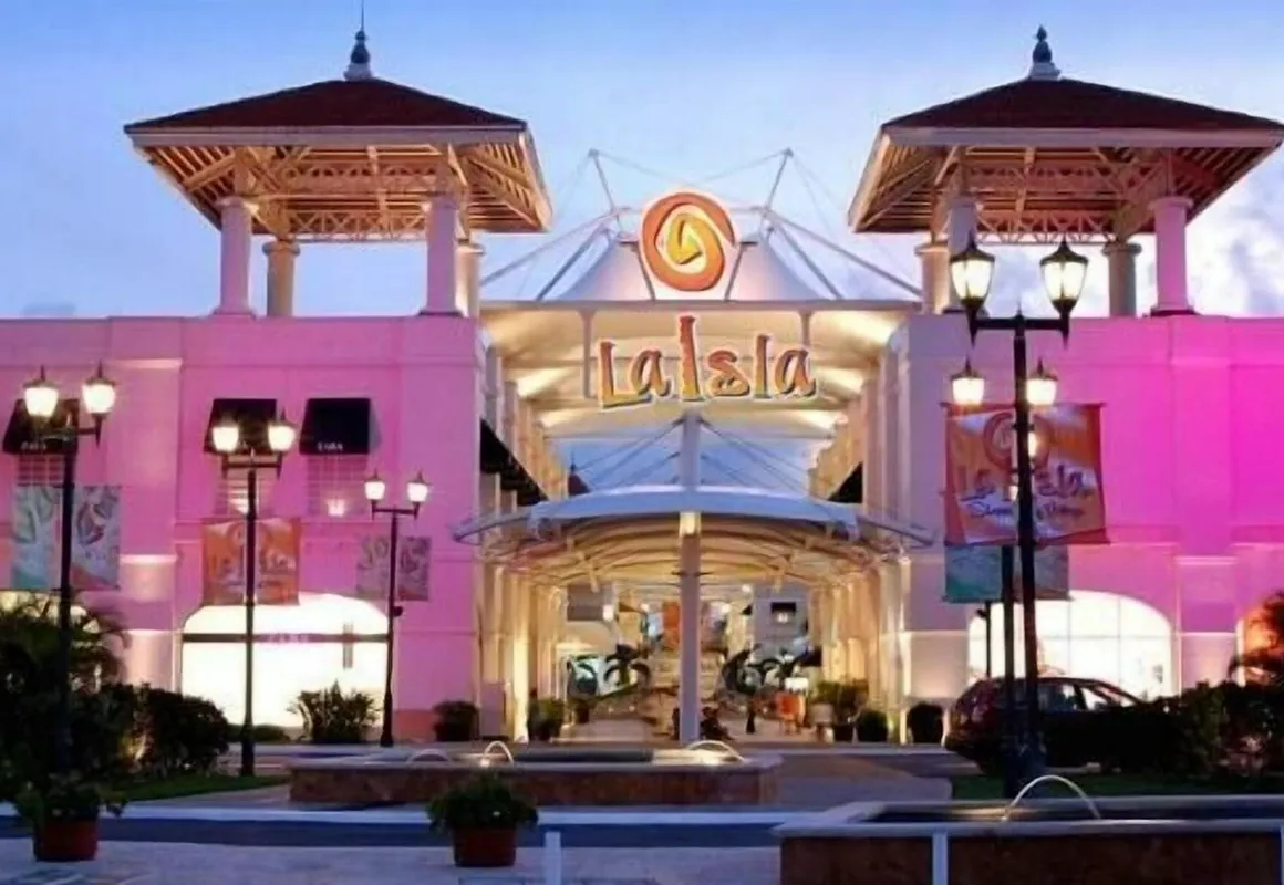 Suites Costa Cancun hotel hero