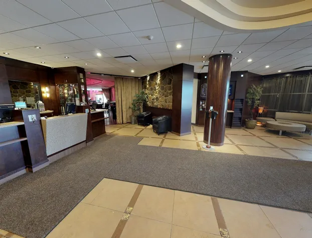 Hôtel & Suites Le Dauphin Drummondville hotel detail image 2