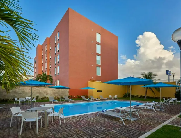 City Express Junior by Marriott Cancun hotel detail image 1