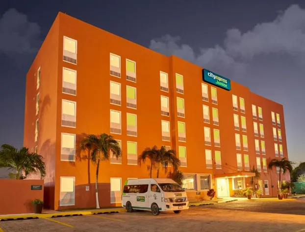 City Express Junior by Marriott Cancun hotel detail image 2