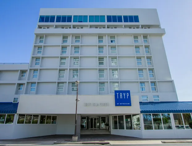 TRYP by Wyndham Isla Verde hotel detail image 1