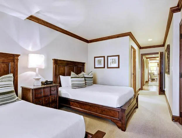 Legendary Lodging At The Ritz Carlton Residences Vail hotel detail image 3