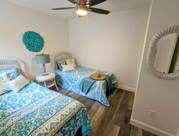 McCrearys Beach Resort hotel detail image 2