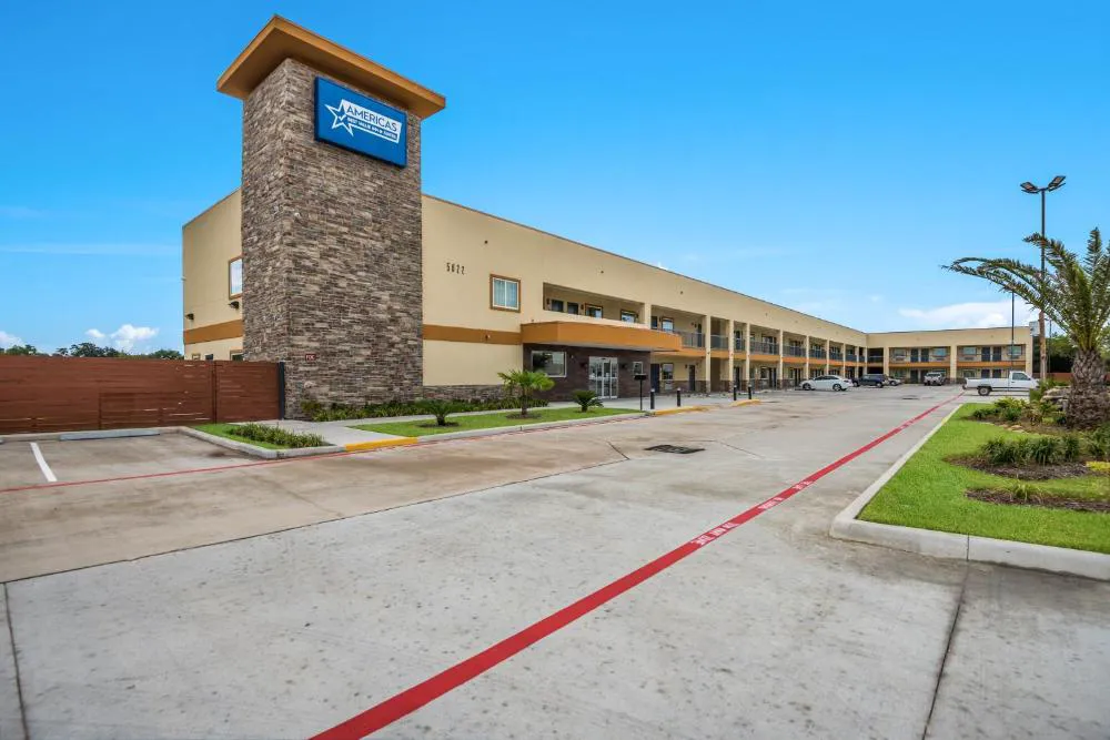 Americas Best Value Inn & Suites Houston at Hwy 6 hotel hero