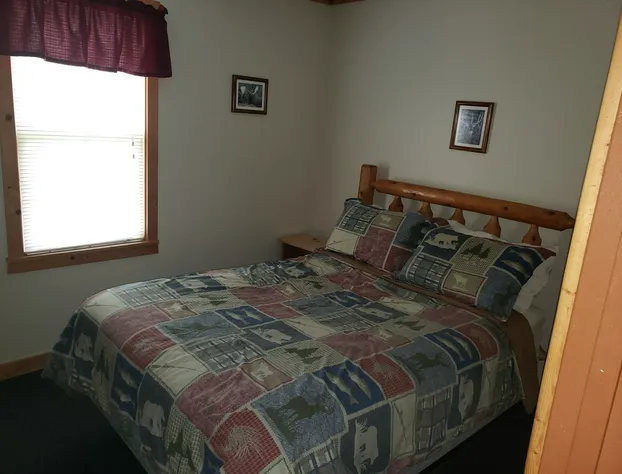 Lena's Northern Pines Resort hotel detail image 4