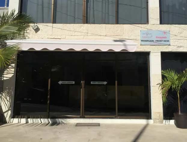 Coral Blue Beach Condo hotel detail image 2