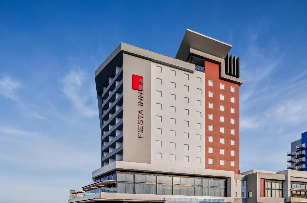 Fiesta Inn Mazatlán hotel hero