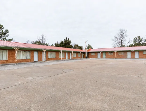 OYO Hotel Holly Springs MS hotel detail image 1