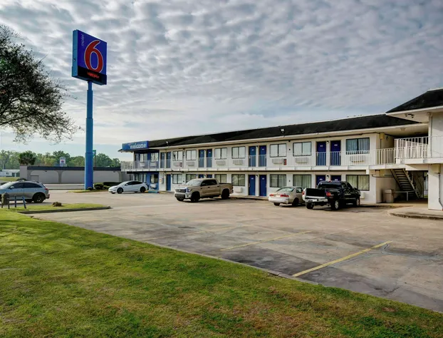 Motel 6 Port Allen, LA - Baton Rouge hotel detail image 1