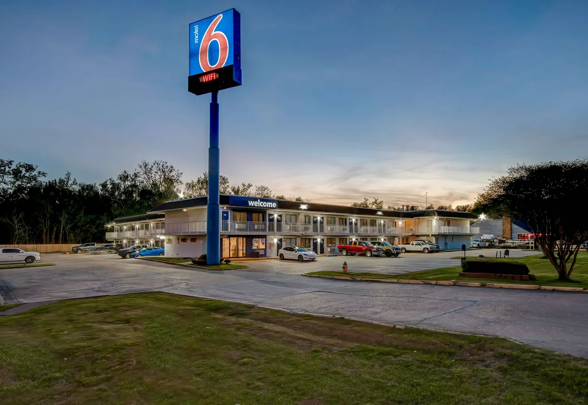 Motel 6 Port Allen, LA - Baton Rouge hotel hero