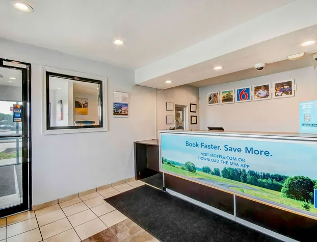 Motel 6 Port Allen, LA - Baton Rouge hotel detail image 3