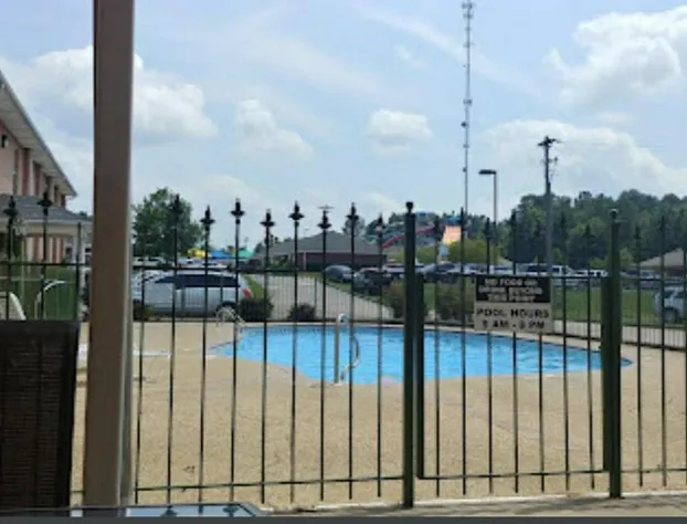 Collins Inn & Suites hotel detail image 4