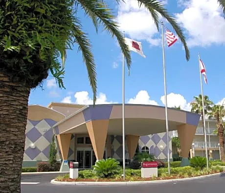 Maingate Garden Inn hotel hero